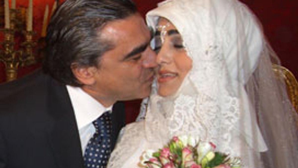 Ağca'nın sevgilisi evlendi
