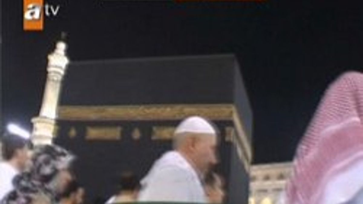 Kabe'ye ilk kez kamera sokuldu Video izle