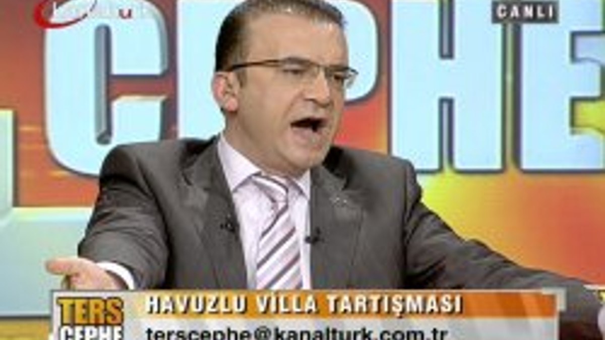 Moderatör canlı yayında çıldırdı - Video izle