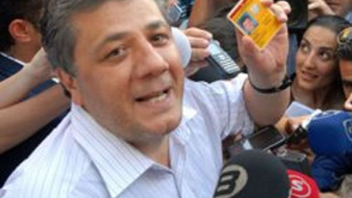 Balbay kaldığı koğuşun krokisini çizerek basına dağıttı