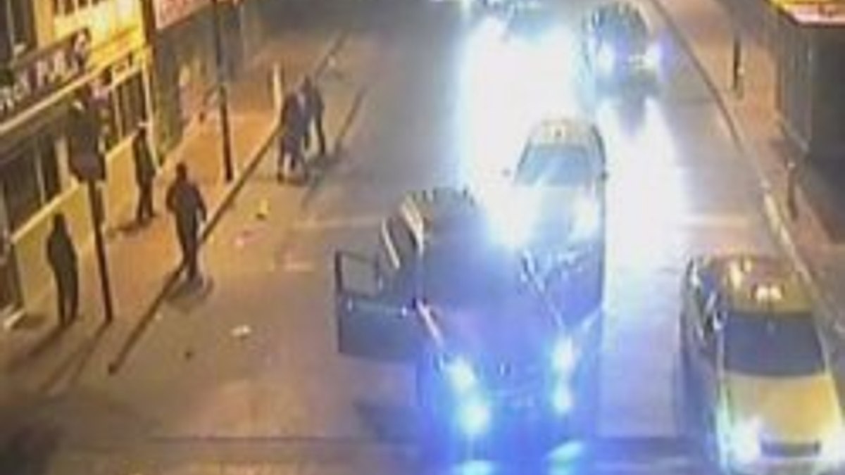 Şişli'de taksiciden kadın şoföre dayak - Video