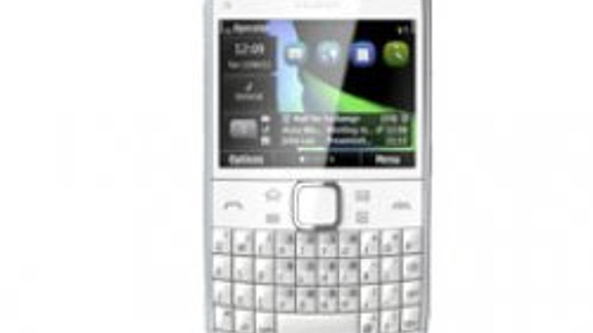 Nokia'nın iş telefonu E6 satışta