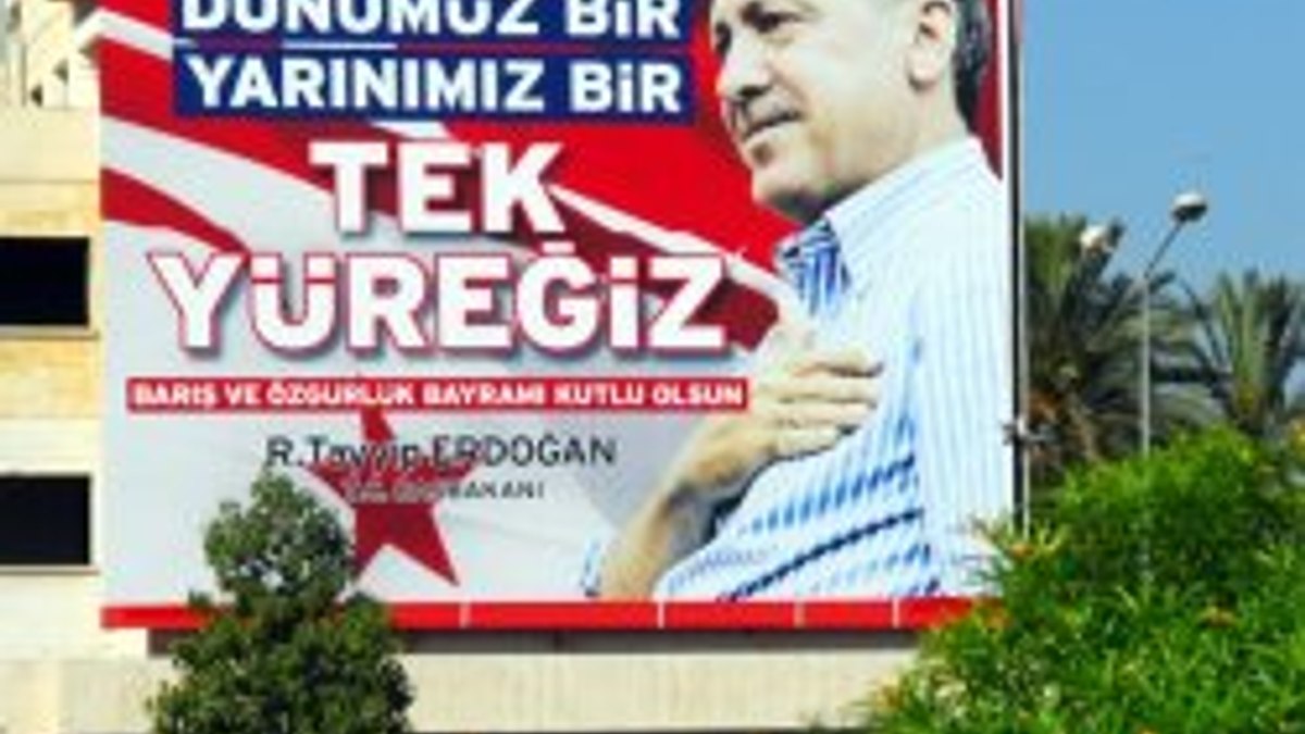 Başbakan Erdoğan bilboardlarda