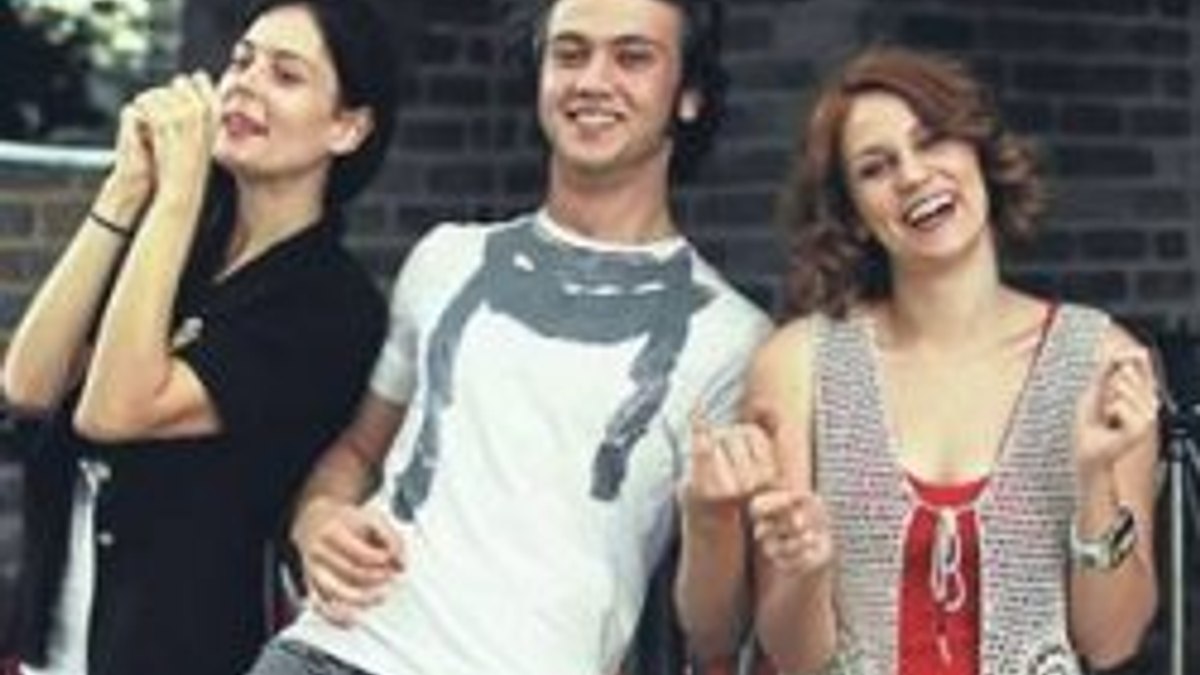 Öyle Bir Geçer Zaman Ki'de hikaye 2 yıl atlıyor