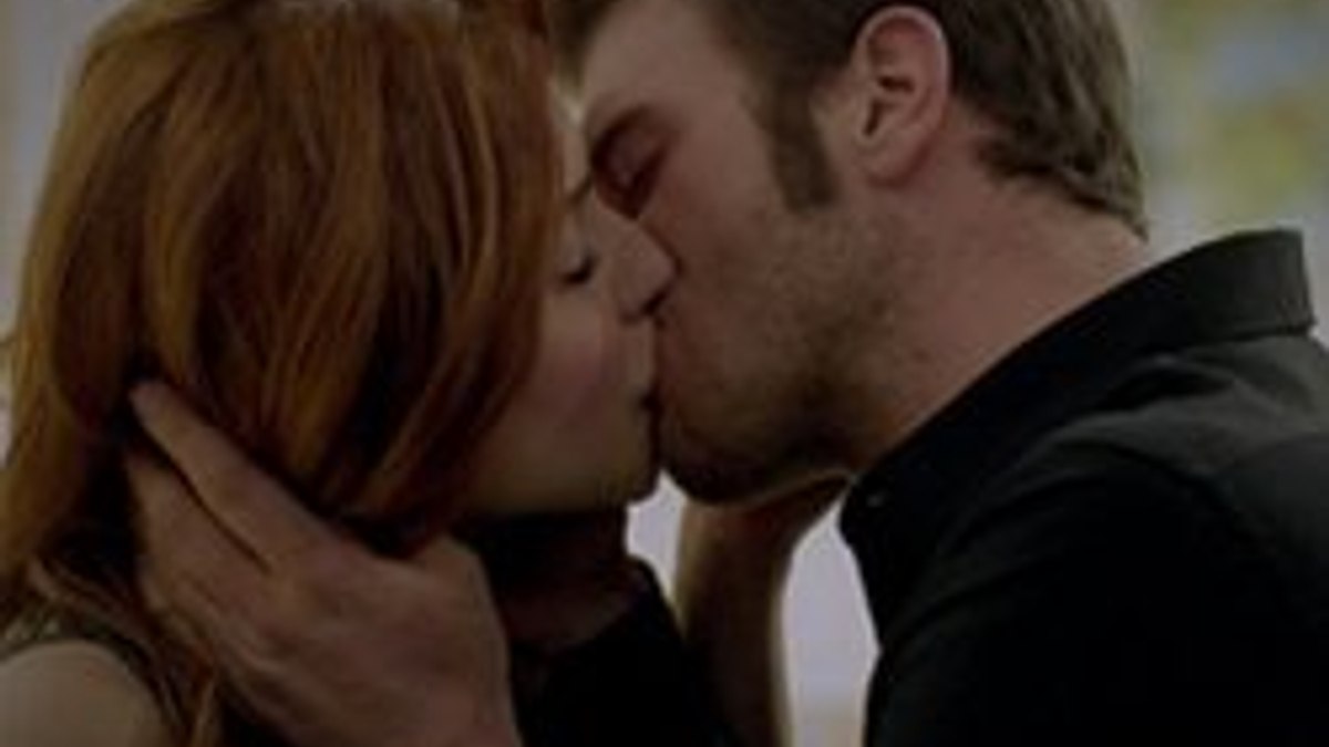 Kuzey güney kuzey zeynep öpüşme