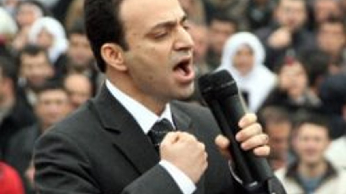 Osman Baydemir farklı bayrak istedi