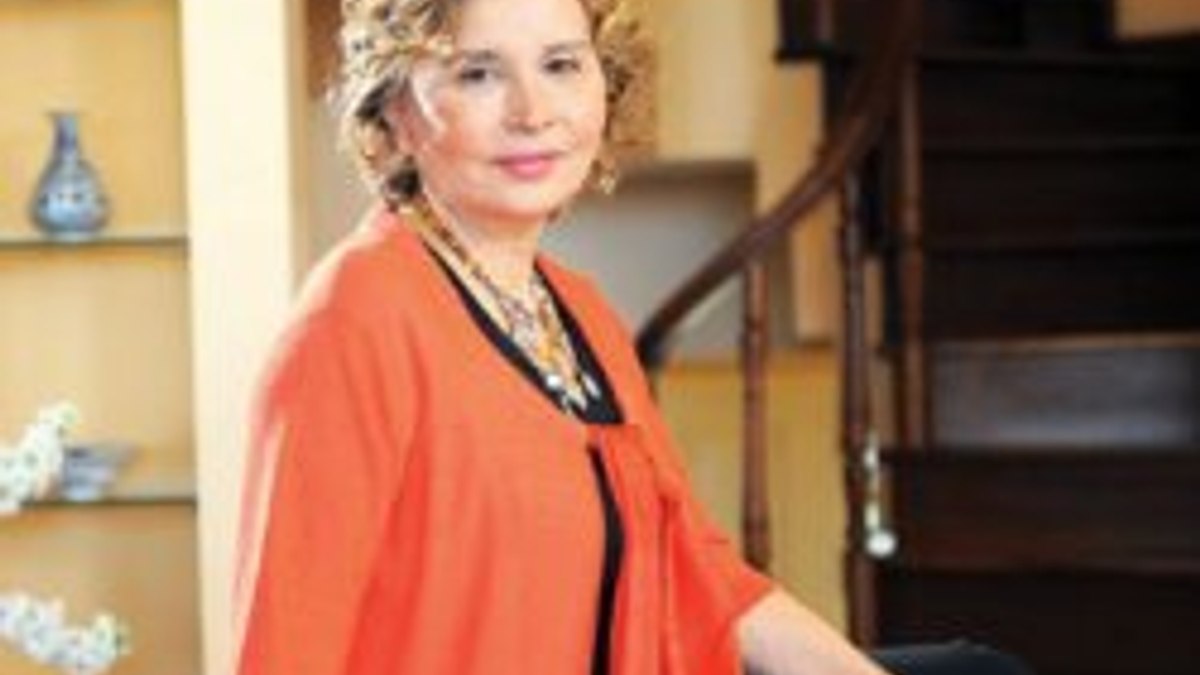 Nazlı Ilıcak'tan Nedim Şener'e: Bunu bana izah et