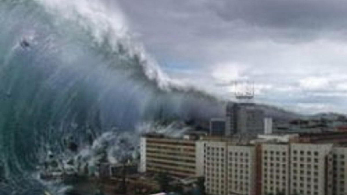 Japonya'da tsunami alarmı verildi