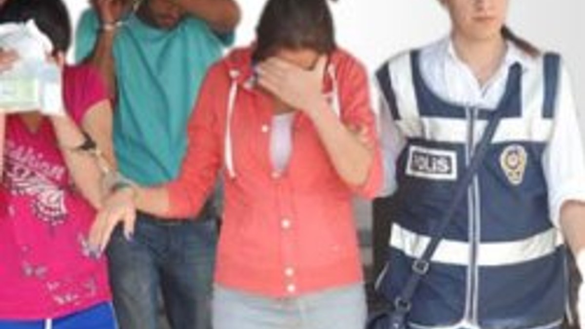 Arka Sokaklar'dan esinlenen çete üyeleri
