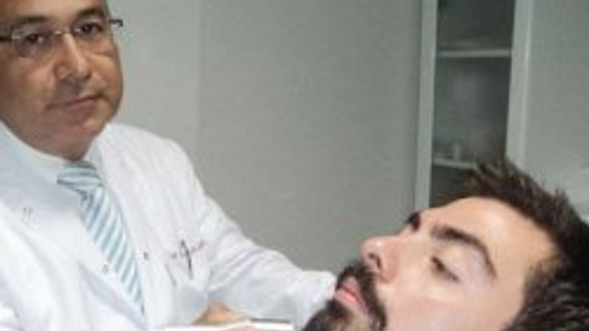 Saçtan sonra şimdi de bıyık ekimi başladı