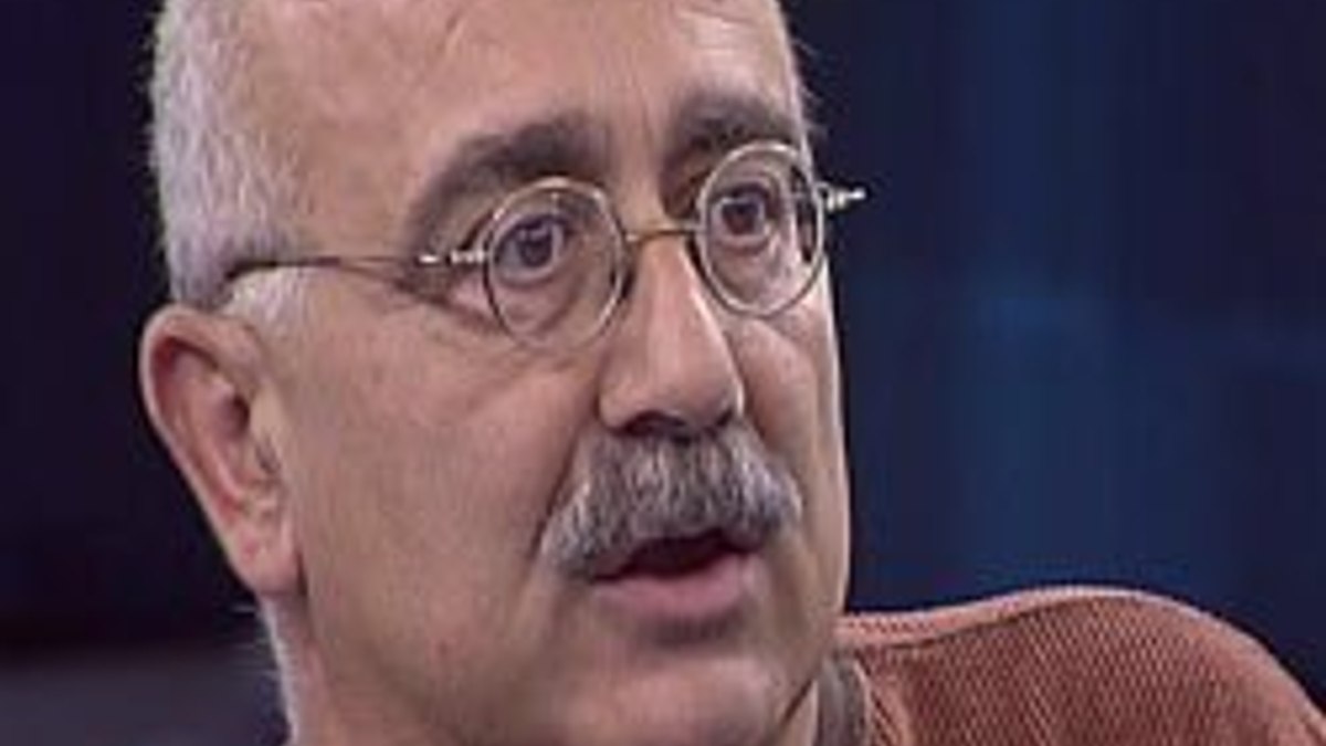 Sevan Nişanyan: İnanca saygı yoktur