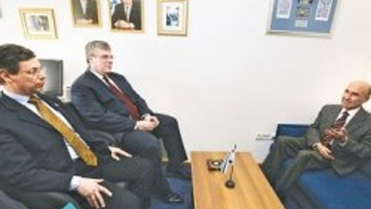 İsrail'den alçak koltuk krizi mimarı Ayalon'a çizik