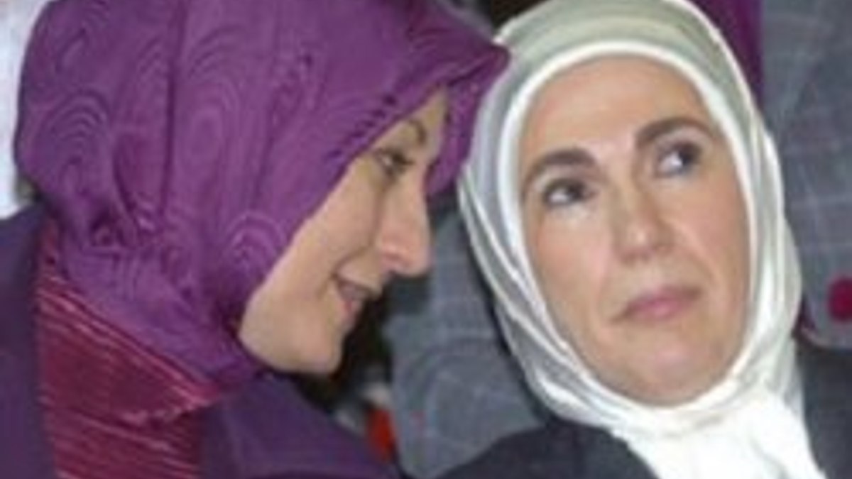 Emine Şenlikoğlu: First Lady'ler tesettürü bozdu