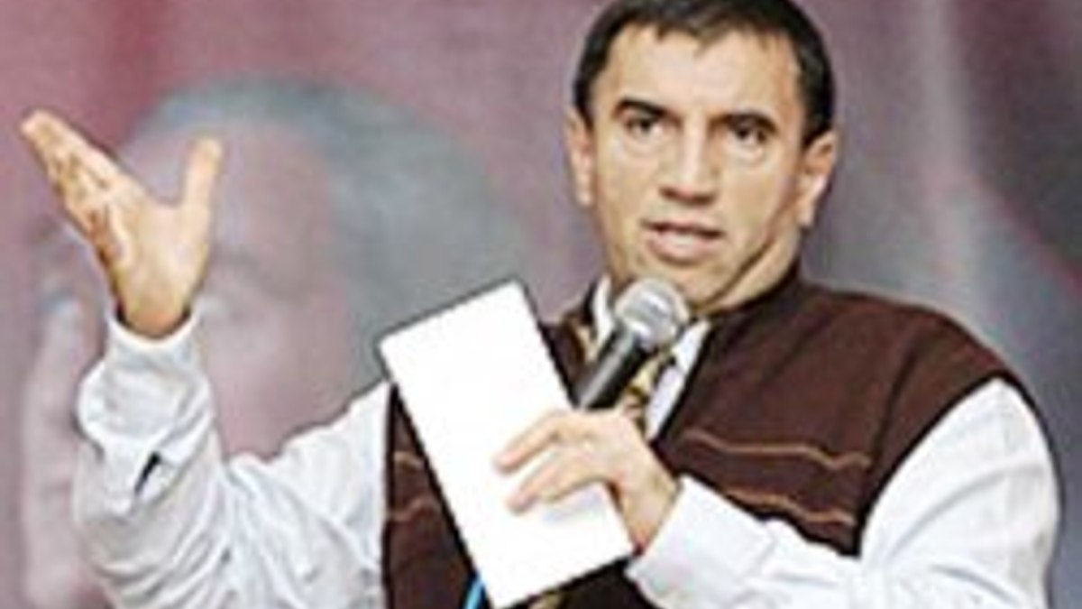 Üstün Dökmen: Cengiz Han yaşasaydı kahveye gidemezdi