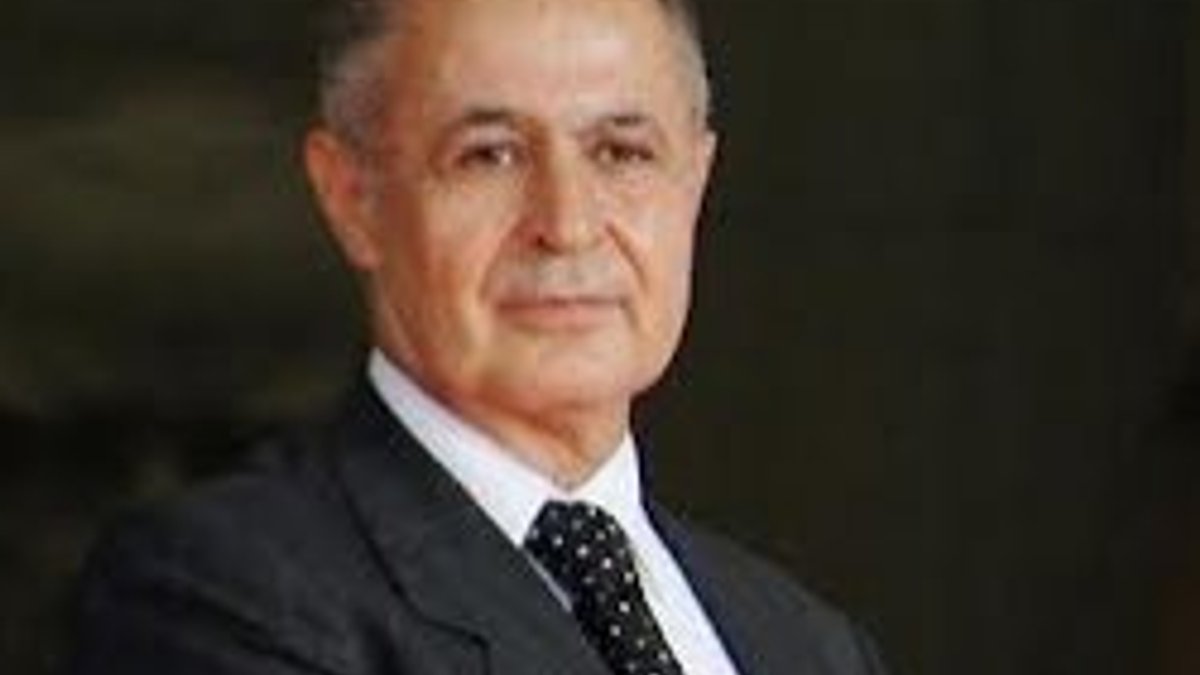 Ahmet Necdet Sezer kimdir