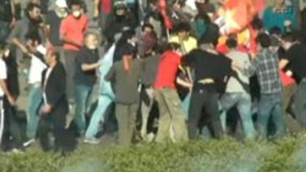 Ankara'daki Gezi protestosunda polise linç girişimi - izle