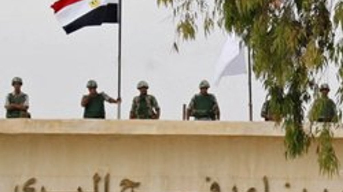 Sisi Refah Sınır Kapısı'nı kapattı