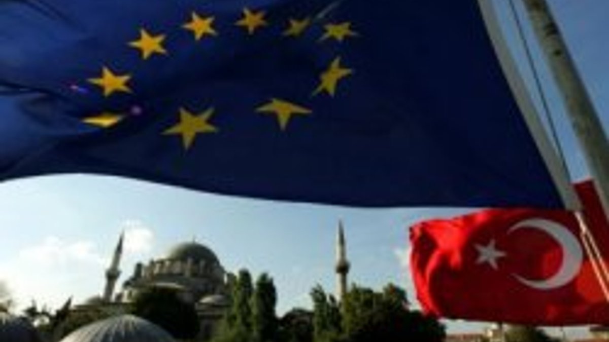 Türkler'e vizesiz geçiş Avrupalılar'ı sevindirdi
