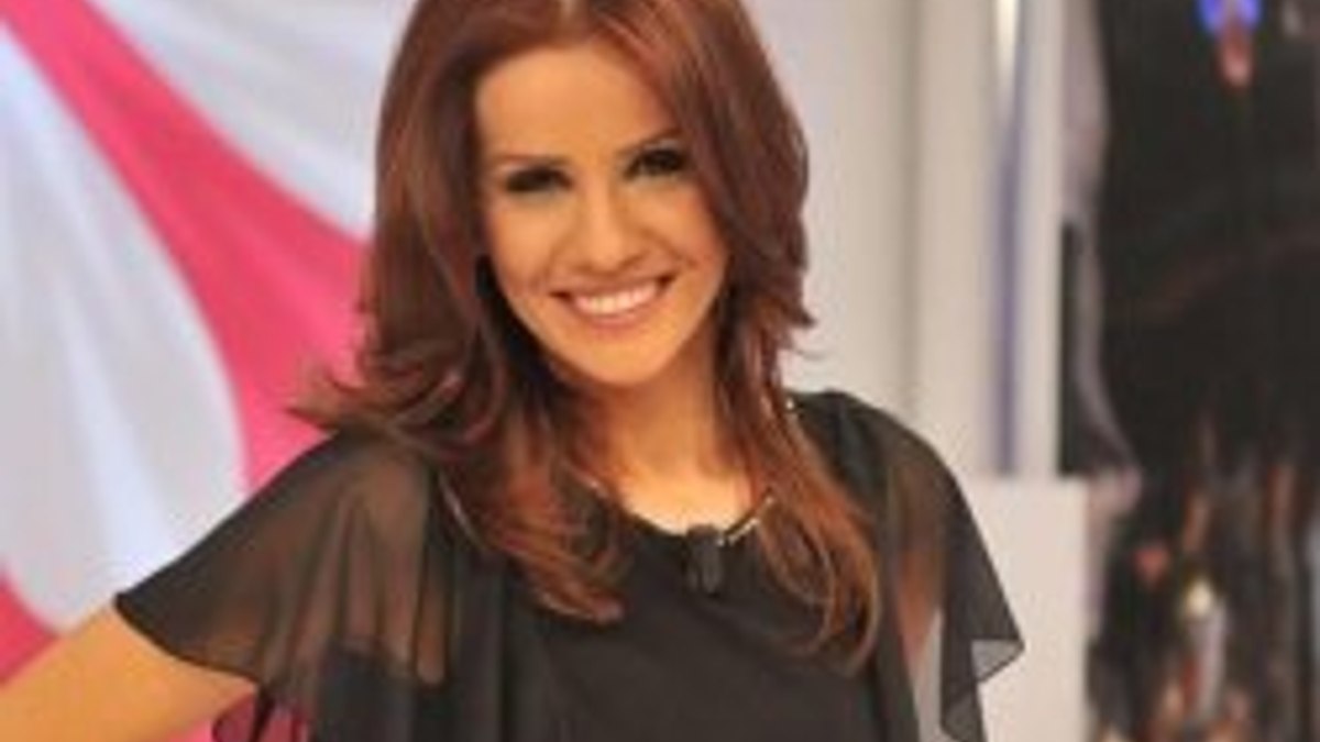 Esra Erol bebeğinin cinsiyetini açıkladı