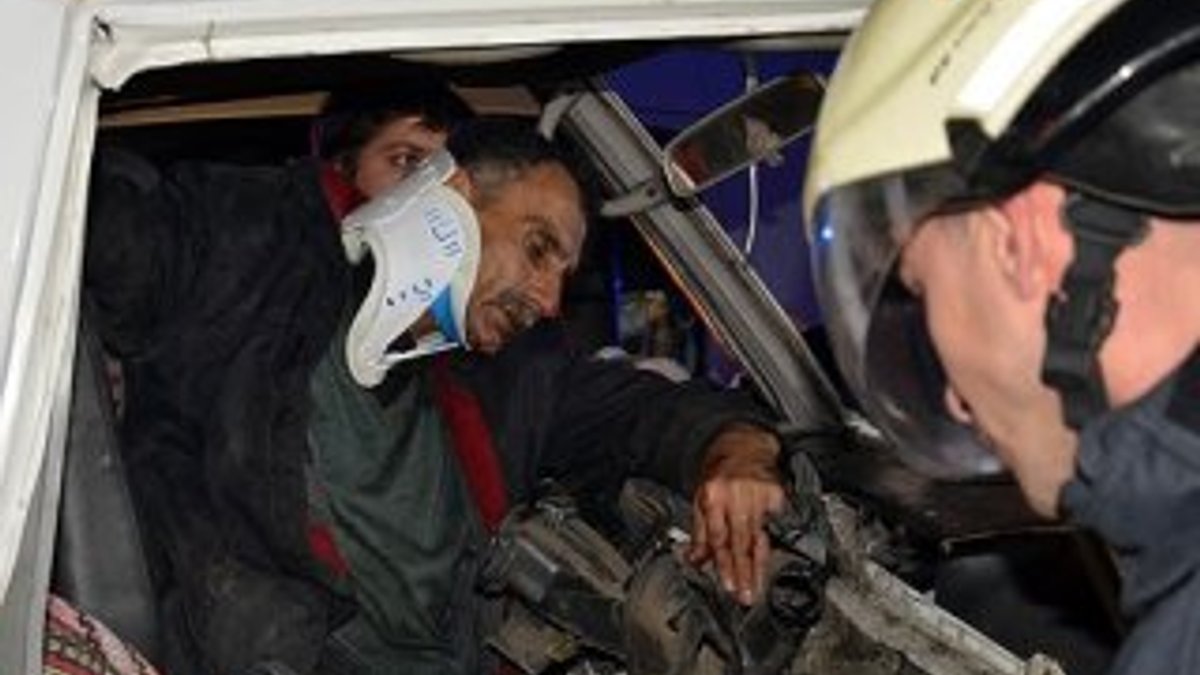 Kocaeli'de trafik kazası: 4 ölü 11 yaralı