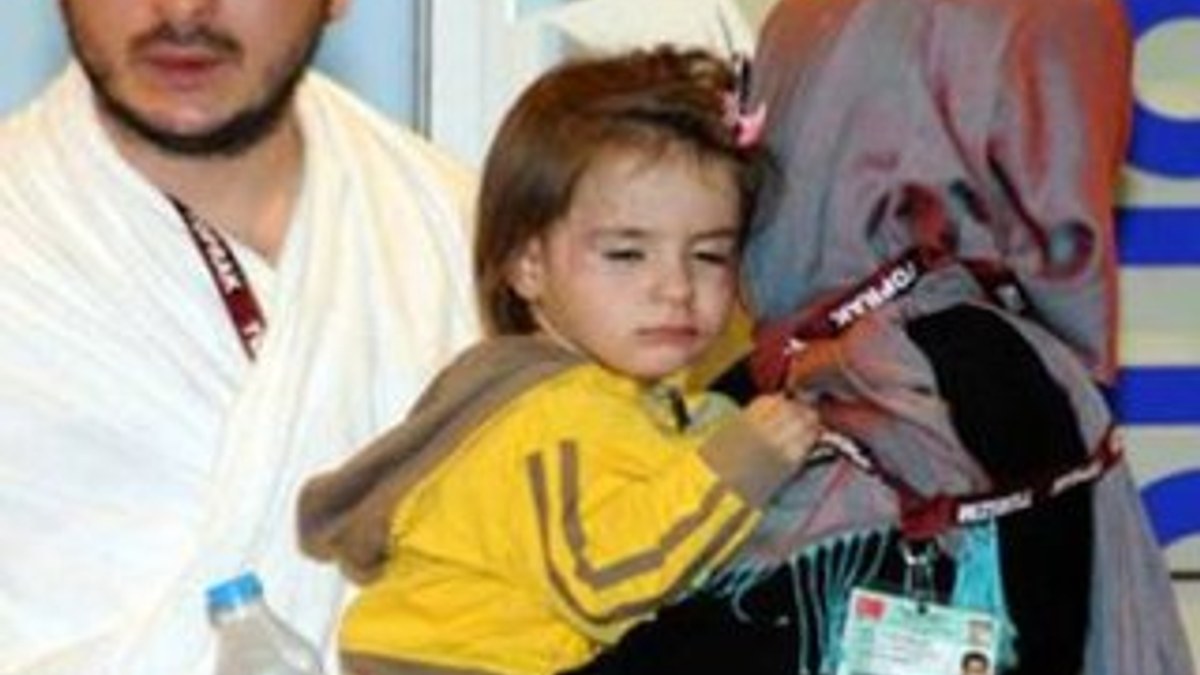 Atatürk havaalanında 2 yaşındaki çocuk bagaja girdi
