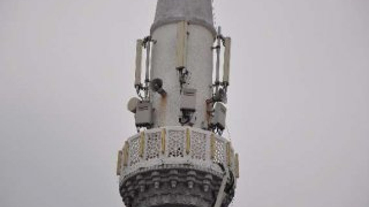 Kırklareli'deki bir caminin minaresinde baz istasyonu var