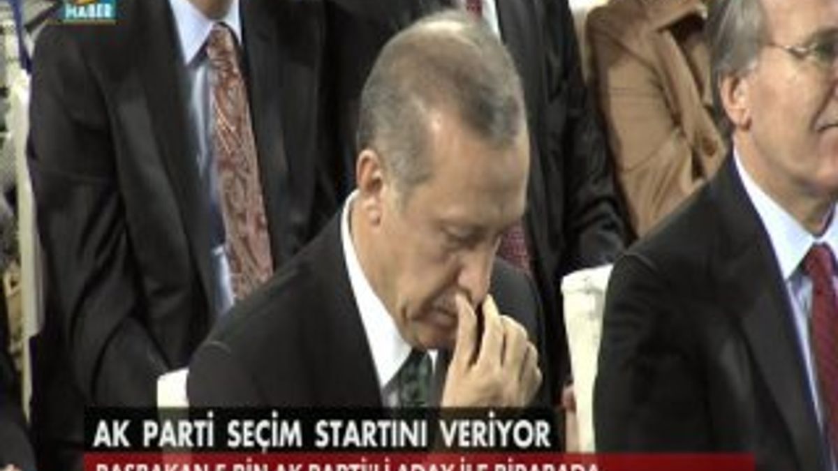 Erdoğan'ı duygulandıran coşkulu seçim şarkısı - izle