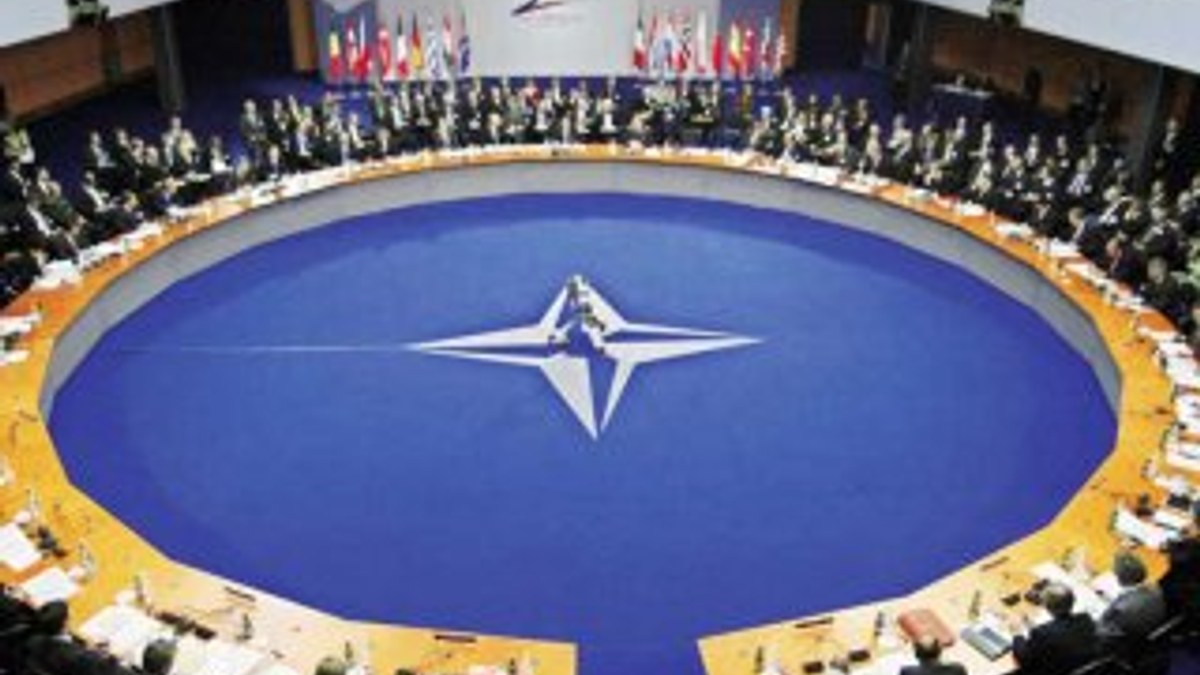 NATO Rusya'yı kınadı