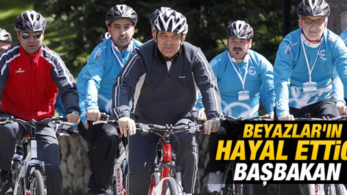 Cumhurbaşkanı Gül Çankaya'da pedal çevirdi