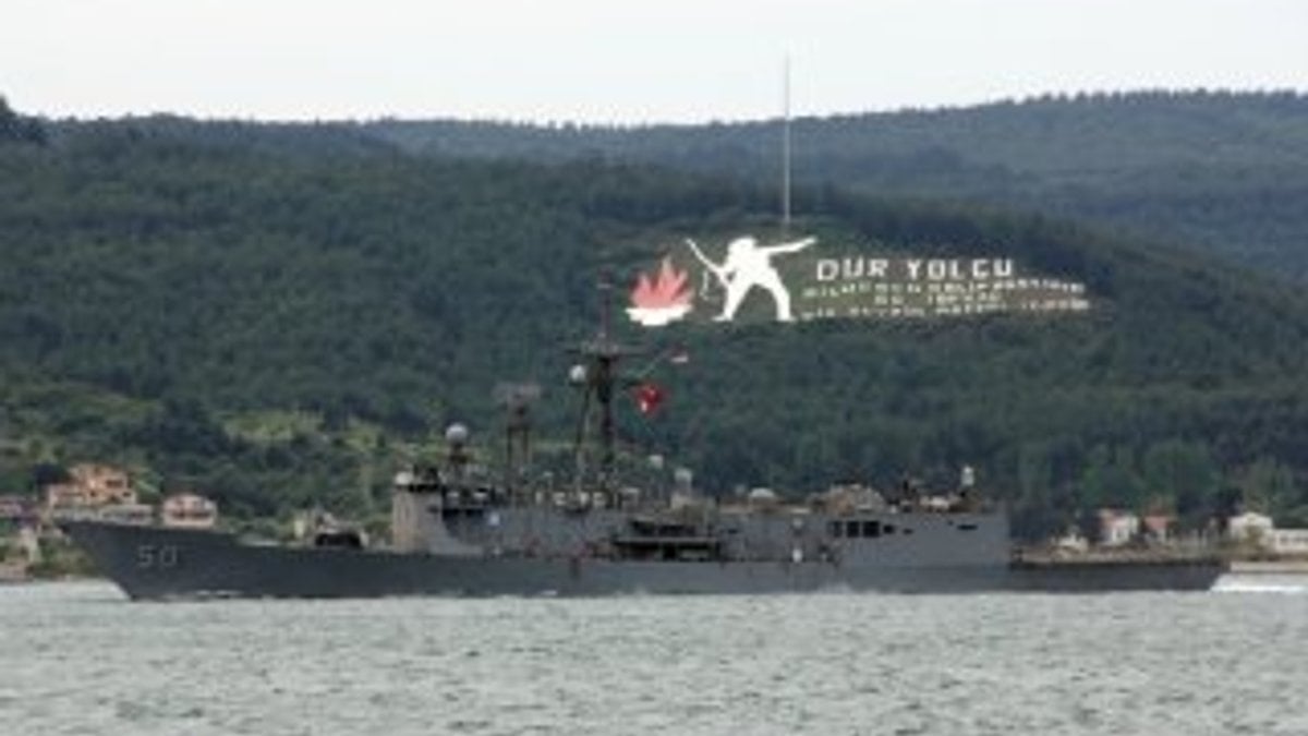 ABD'ye ait savaş gemisi Çanakkale Boğazı'ndan geçti