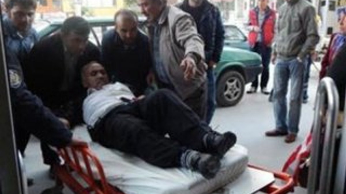 Konya'da düğüne katılan polis kazara imamı vurdu