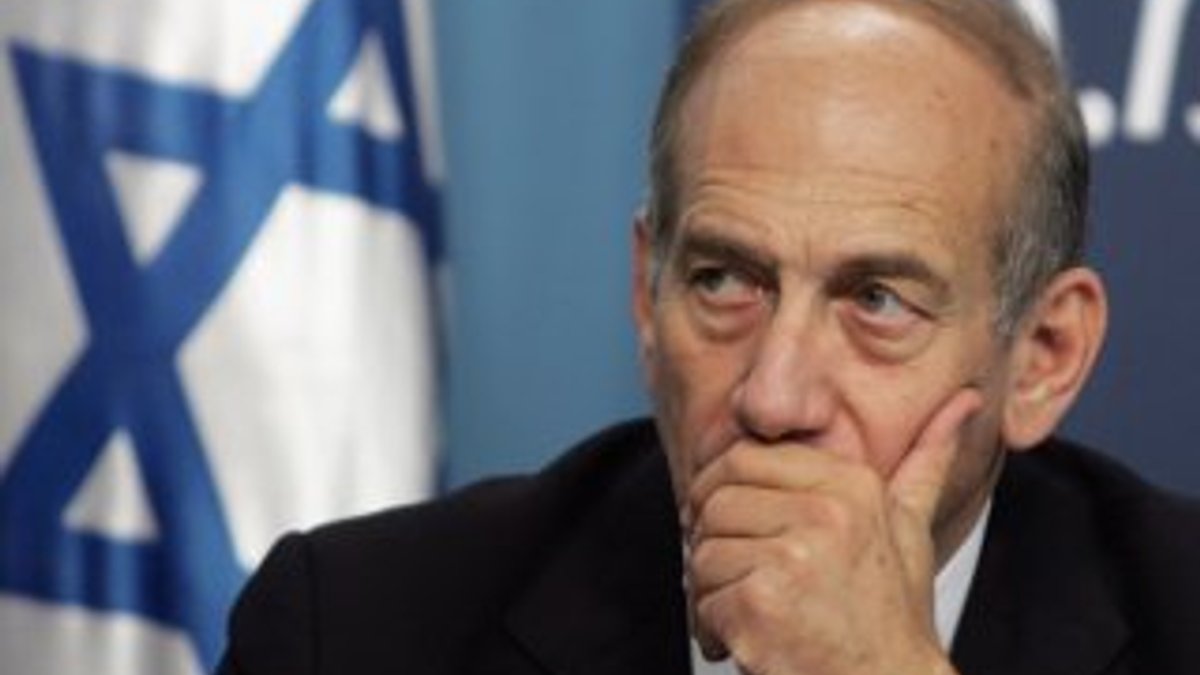 Eski İsrail Başbakanı Ehud Olmert hapse giriyor