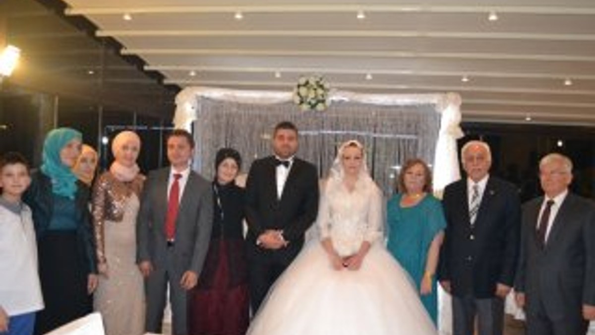 Saadet Partisi lideri Mustafa Kamalak oğlunu evlendirdi
