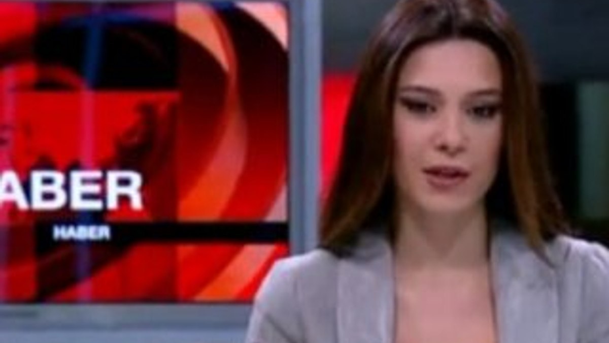 CNN Türk spikeri depreme canlı yayında yakalandı İZLE