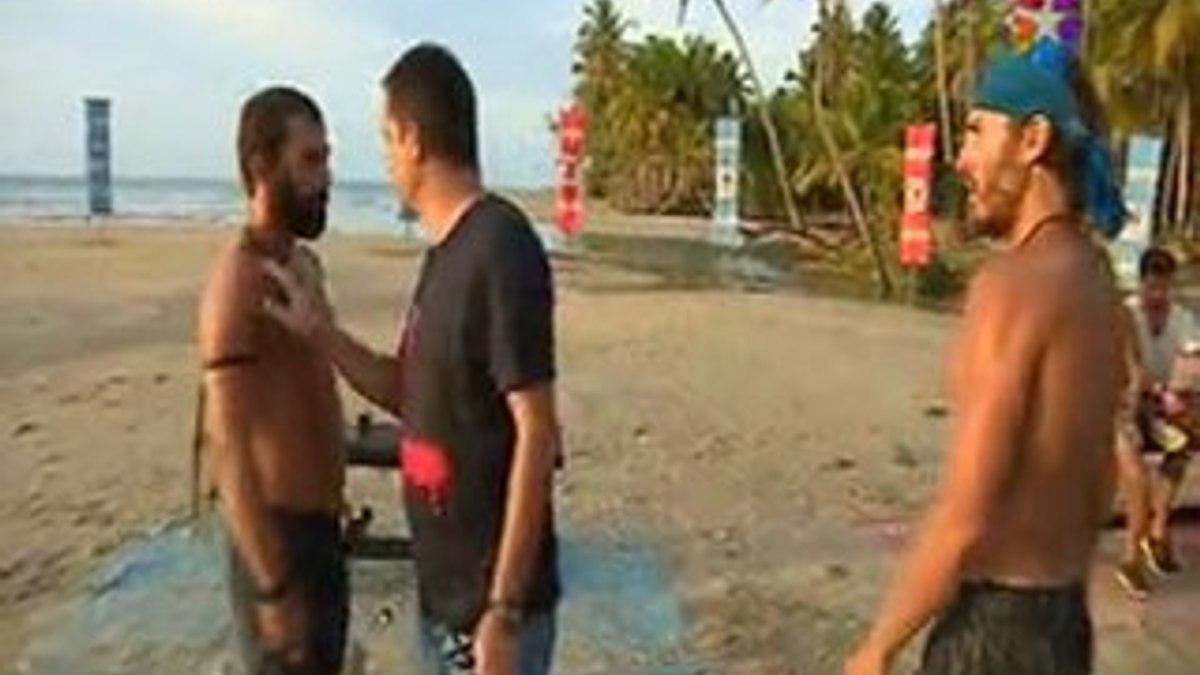 Survivor'da Turabi ile Akın kavga etti