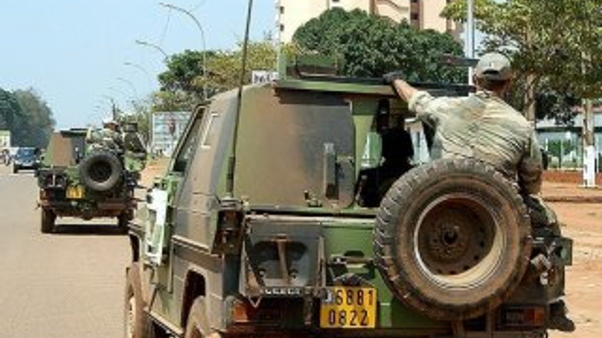 Fransa Orta Afrika Cumhuriyeti'nden askerini geri çekecek