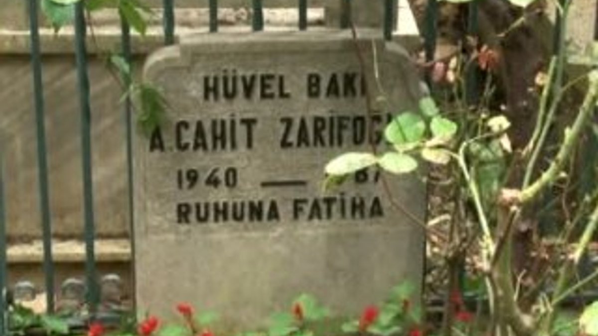 Öncü şair Cahit Zarifoğlu için anma töreni düzenlendi