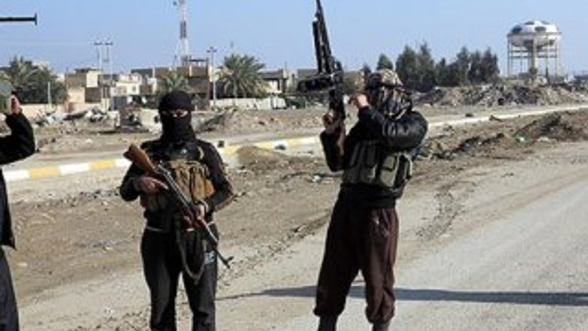 IŞİD Suriye-Irak sınırında bazı kasabaları ele geçirdi