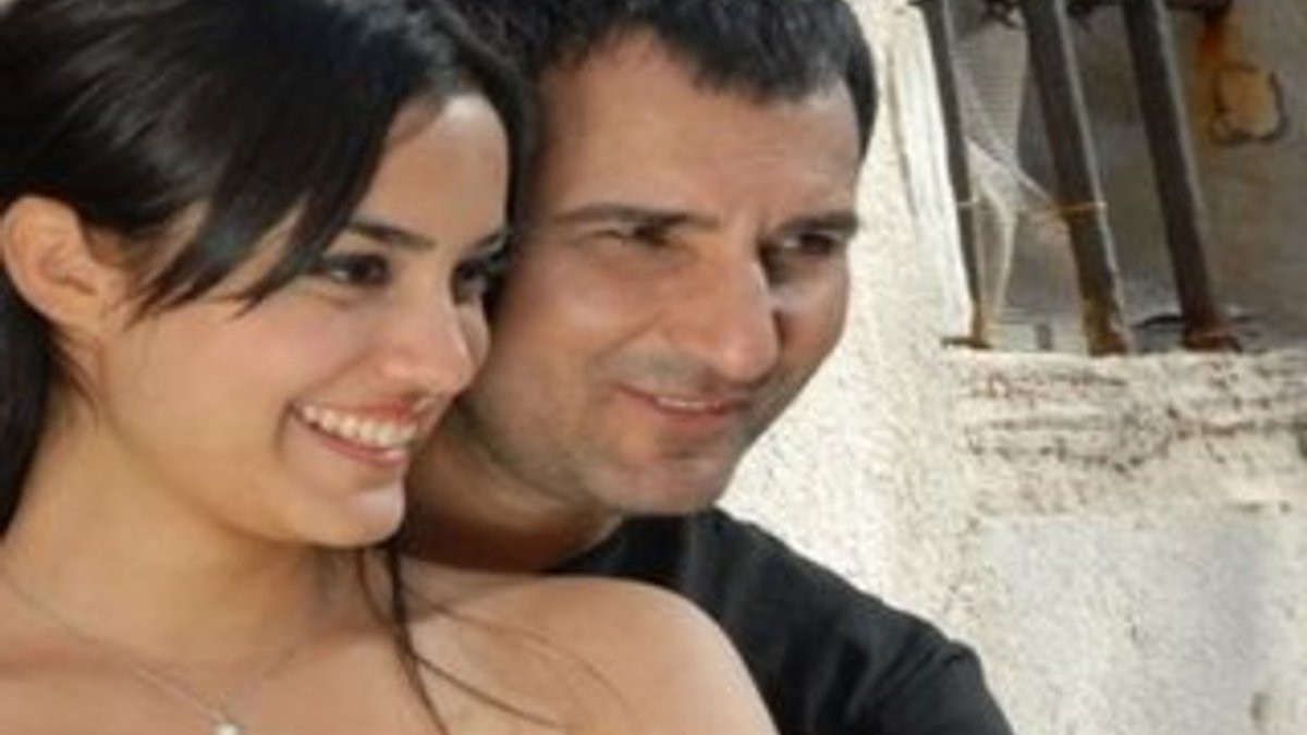 Rafet El Roman-Ceren Kalpakaslan çifti evleniyor