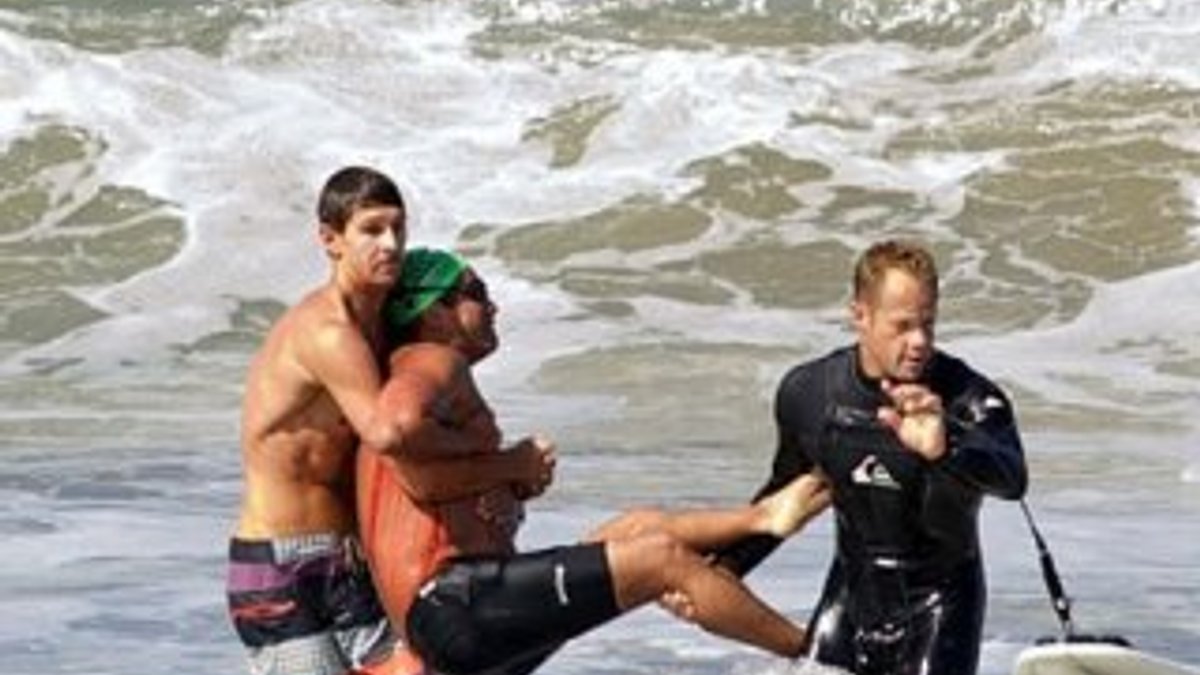 ABD'de bir yüzücüyü köpek balığı ısırdı