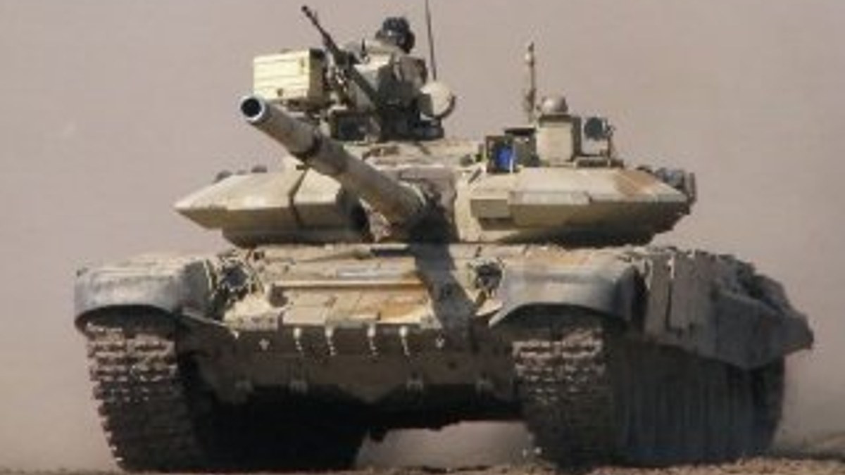 7 Rus tankı Ukrayna topraklarına girdi