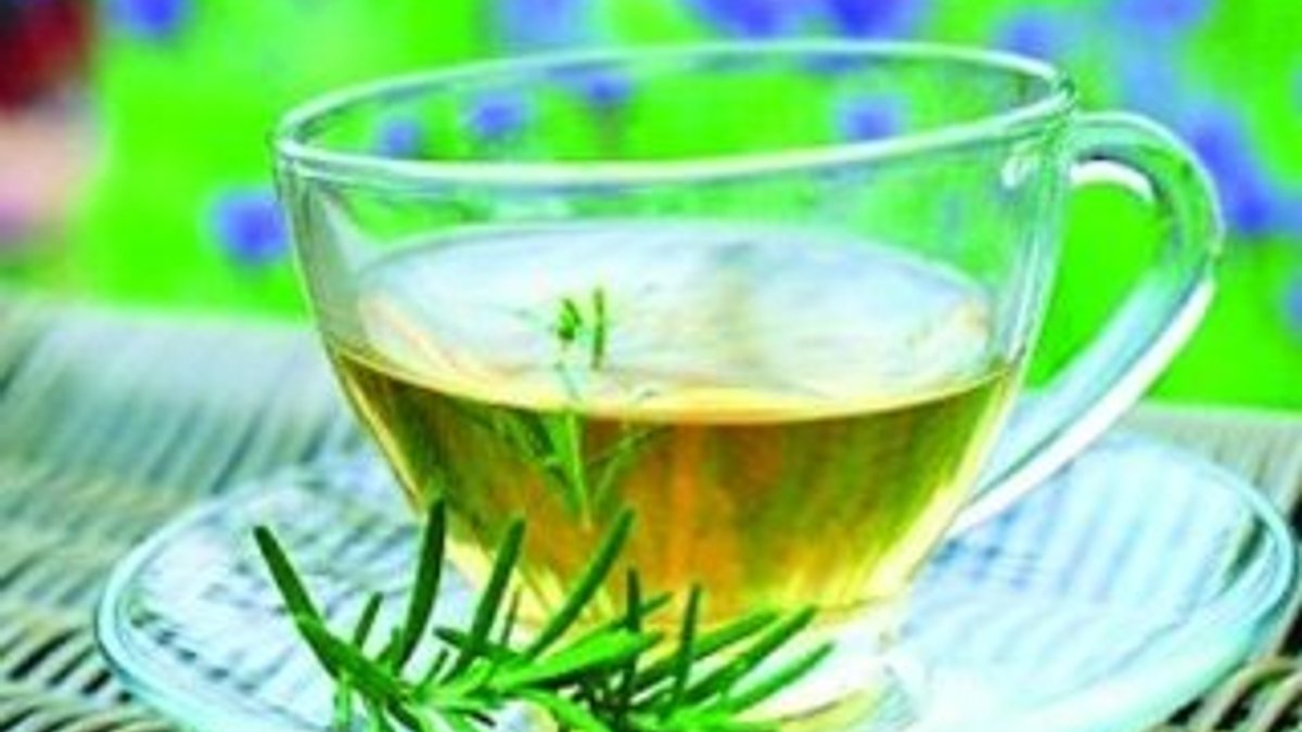 Yeşil çay ağız ve diş sağlığını koruyor