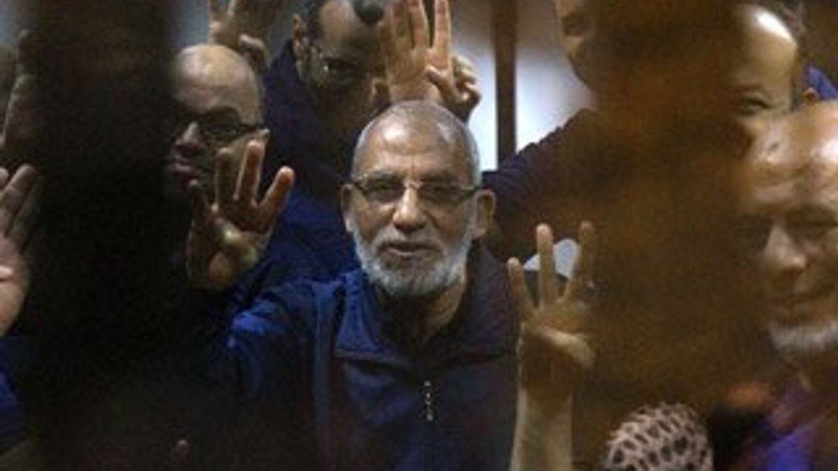 Mısır'da Müslüman Kardeşler üylelerine müebbet hapis
