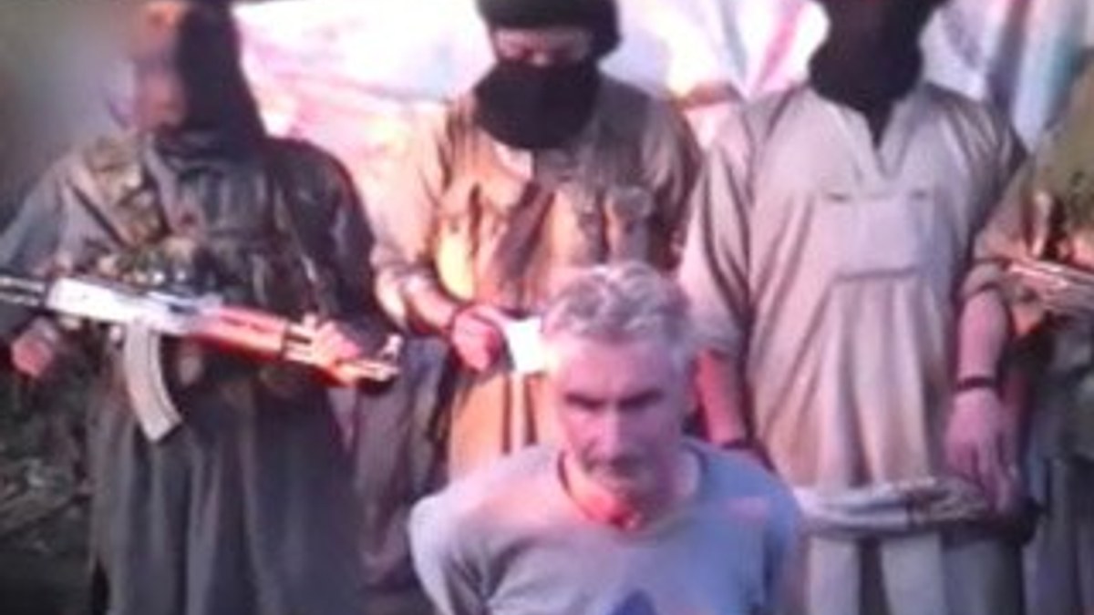 IŞİD'e bağlı örgüt Fransız rehinenin kafasını kesti-İzle