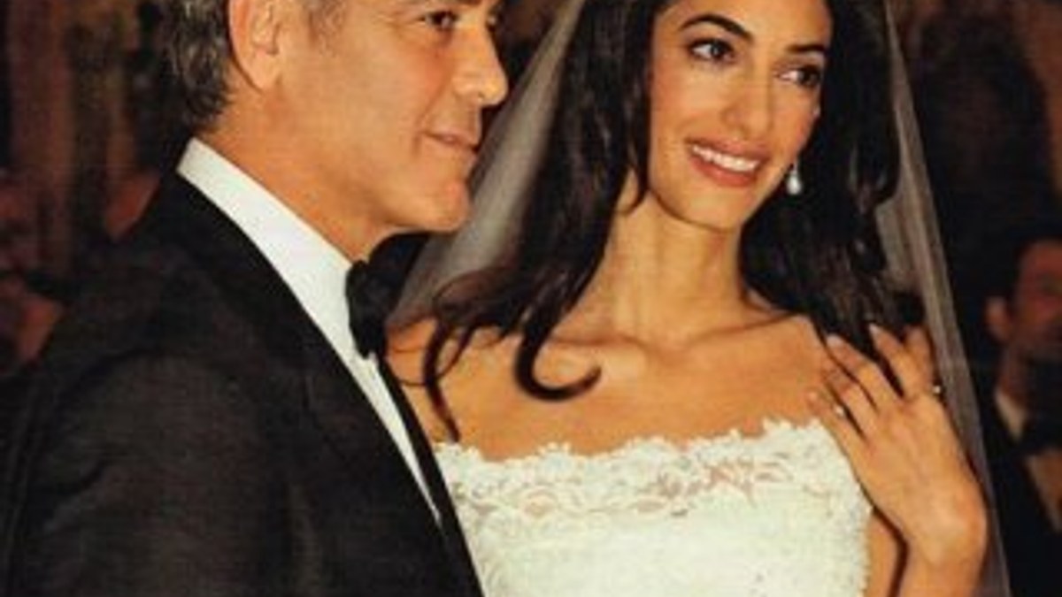 Ünlü dergi George Clooney'nin düğününü kapak yaptı