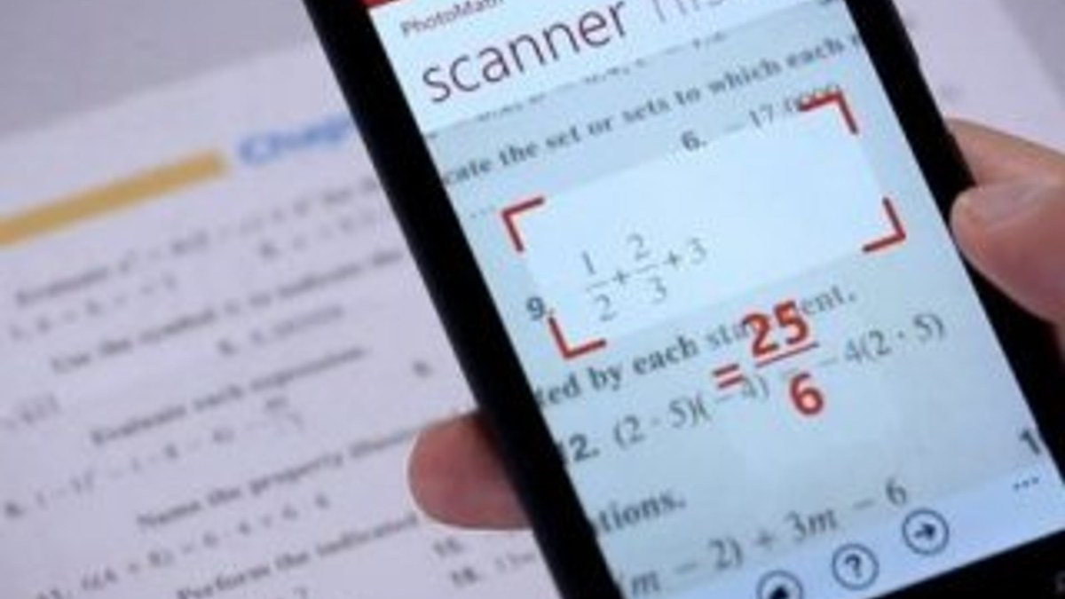 Matematik sorularını çözen iPhone uygulaması PhotoMath