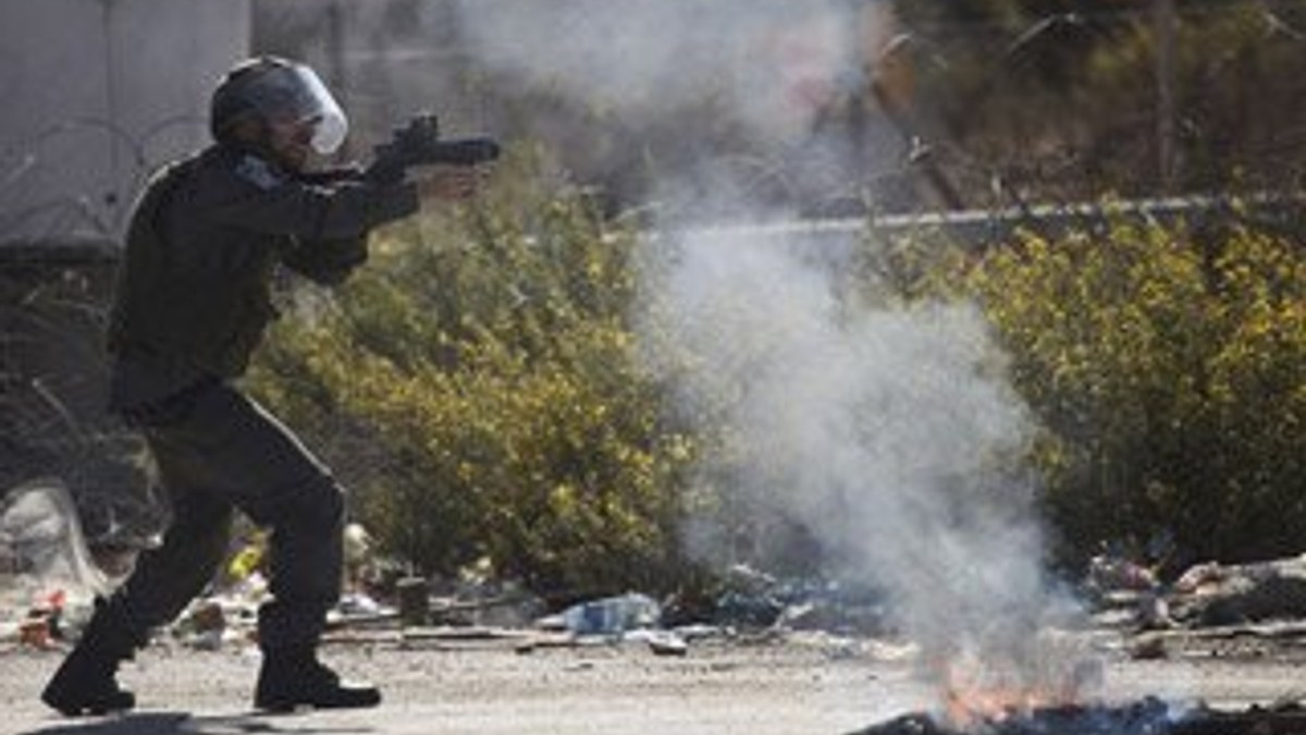 İsrail askerleri bir Filistinli genci öldürdü