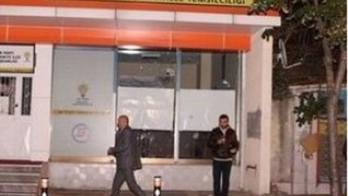 Ümraniye'de Ak Parti binasına ateş açıldı