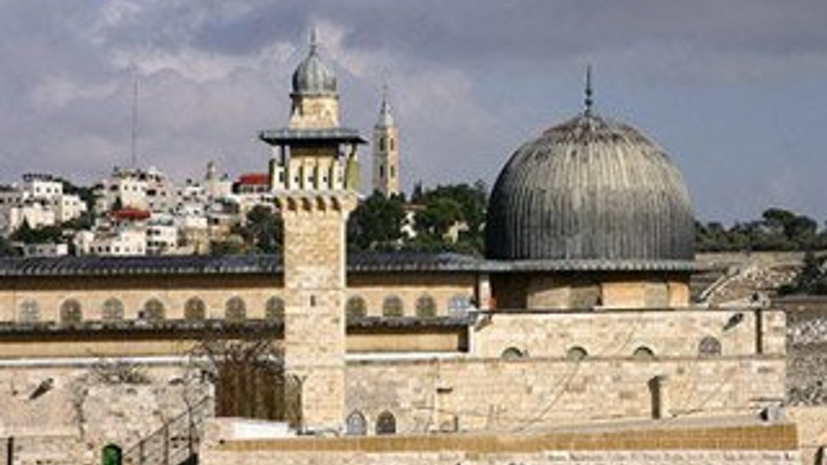 İsrail Mescid-i Aksa'ya giriş yasağını kaldırdı