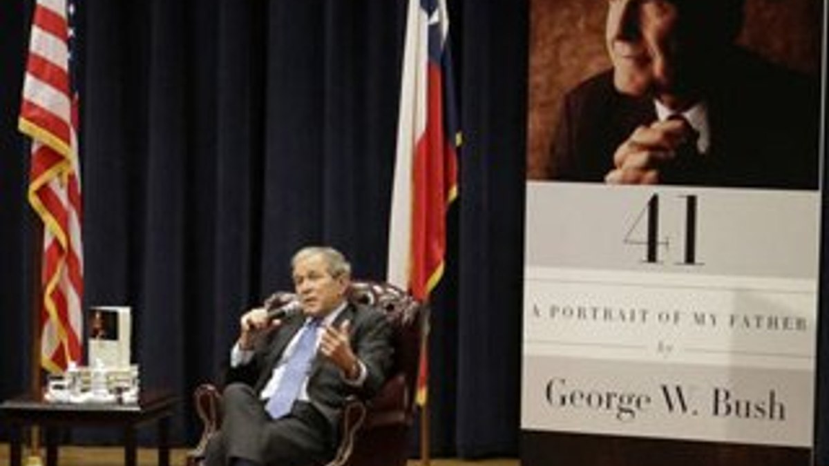 George W. Bush babasının hayatını kitaplaştırdı